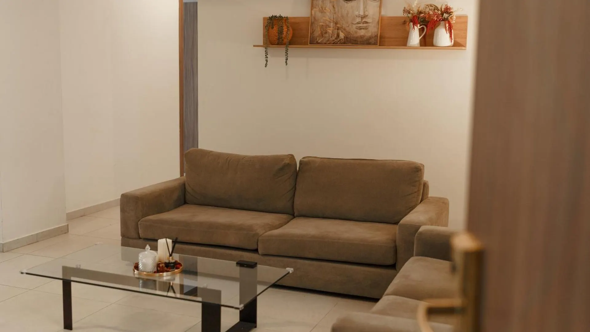 Halcyon Central Apartment Larnaca Cipro