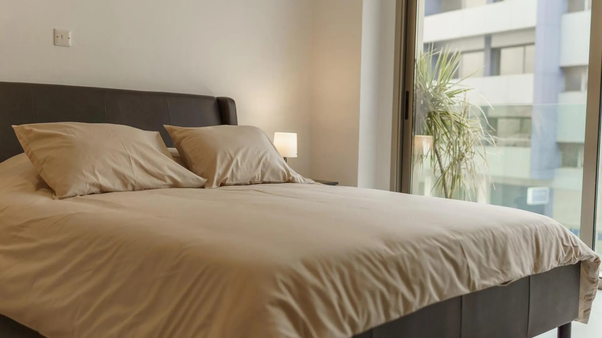 Halcyon Central Apartment Larnaca