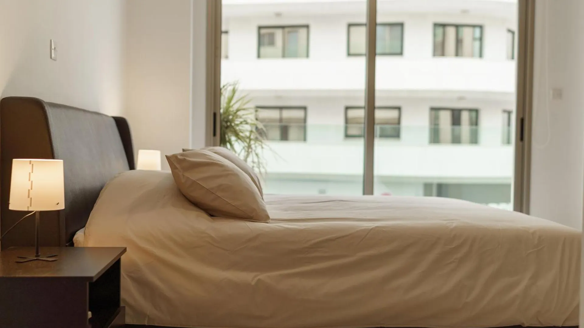 Halcyon Central Apartment Larnaca Cipro