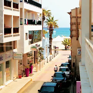 Stephanie Larnaca